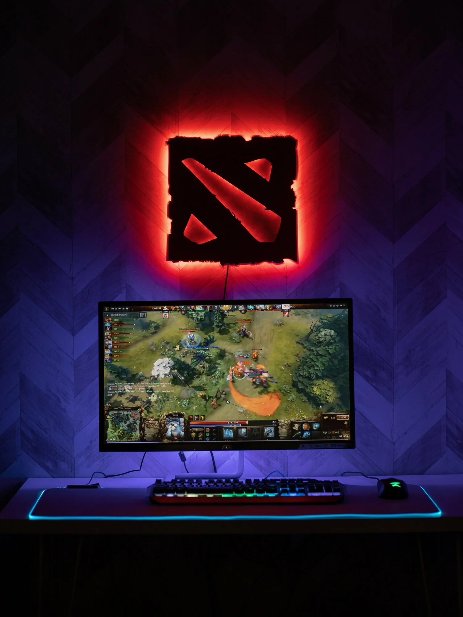 Настенный светильник Dota 2 из дерева